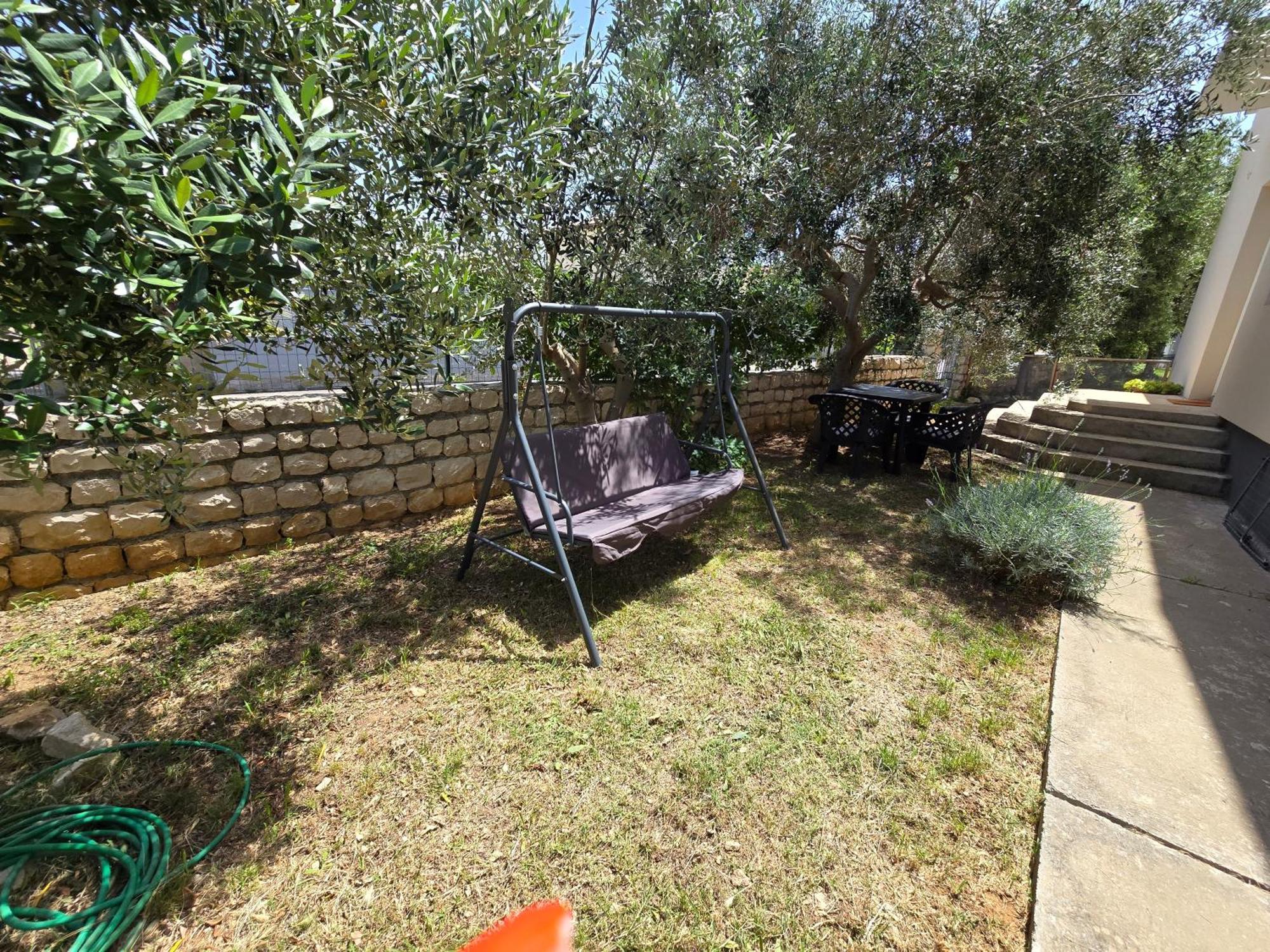 Apartman Nea Nin Exteriér fotografie